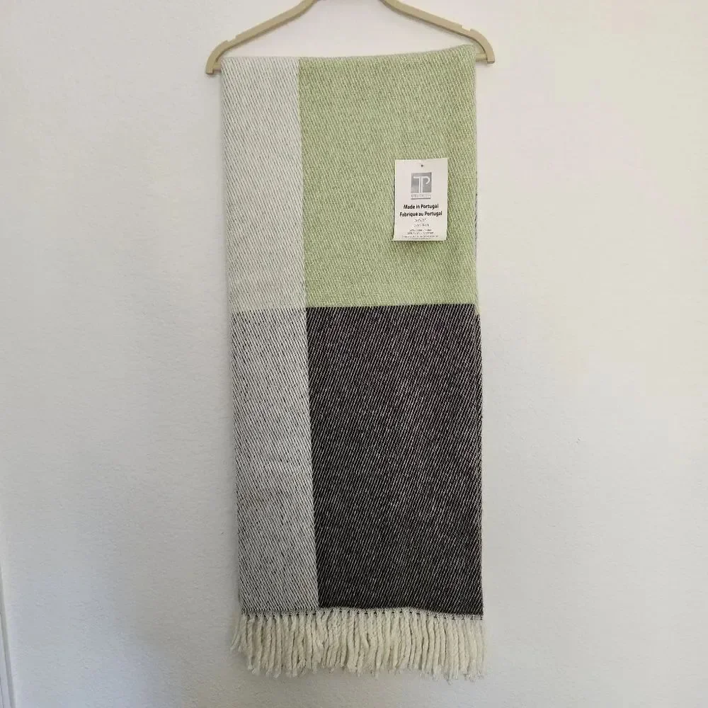 Texteis Penedo, S.A. Made in Portugal Oversized Throw Blanket 50